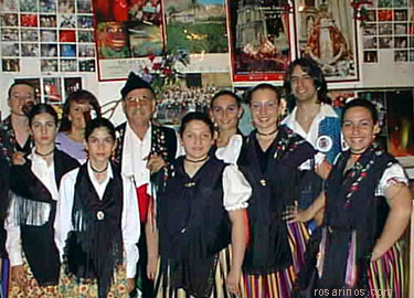 Bailarines de Totoras, Salto Grande y Rosario. También se ve a Manolo Martínez